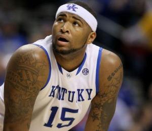 中国三人男篮不敌卫冕冠军 张宁6分4篮板