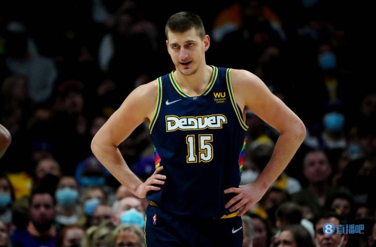 [图]武磊2射1传 上海海港客场5-0大胜青岛海牛.