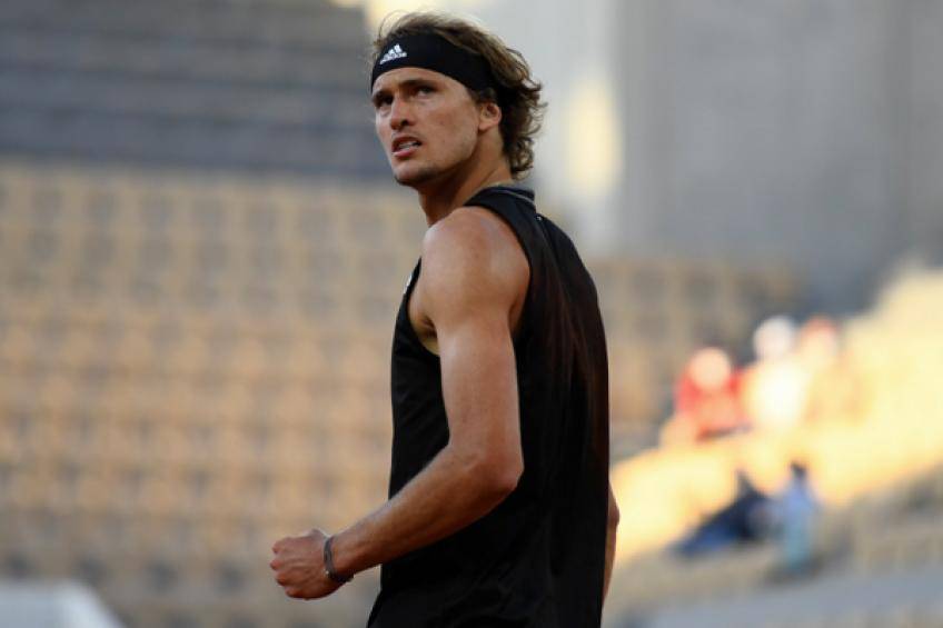 [中超]段刘愚任意球开出 阿兰抢点头球破门.